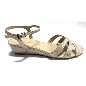Paradox London Pink Women’s Jackie Wedge Sandals, Size 9 M.